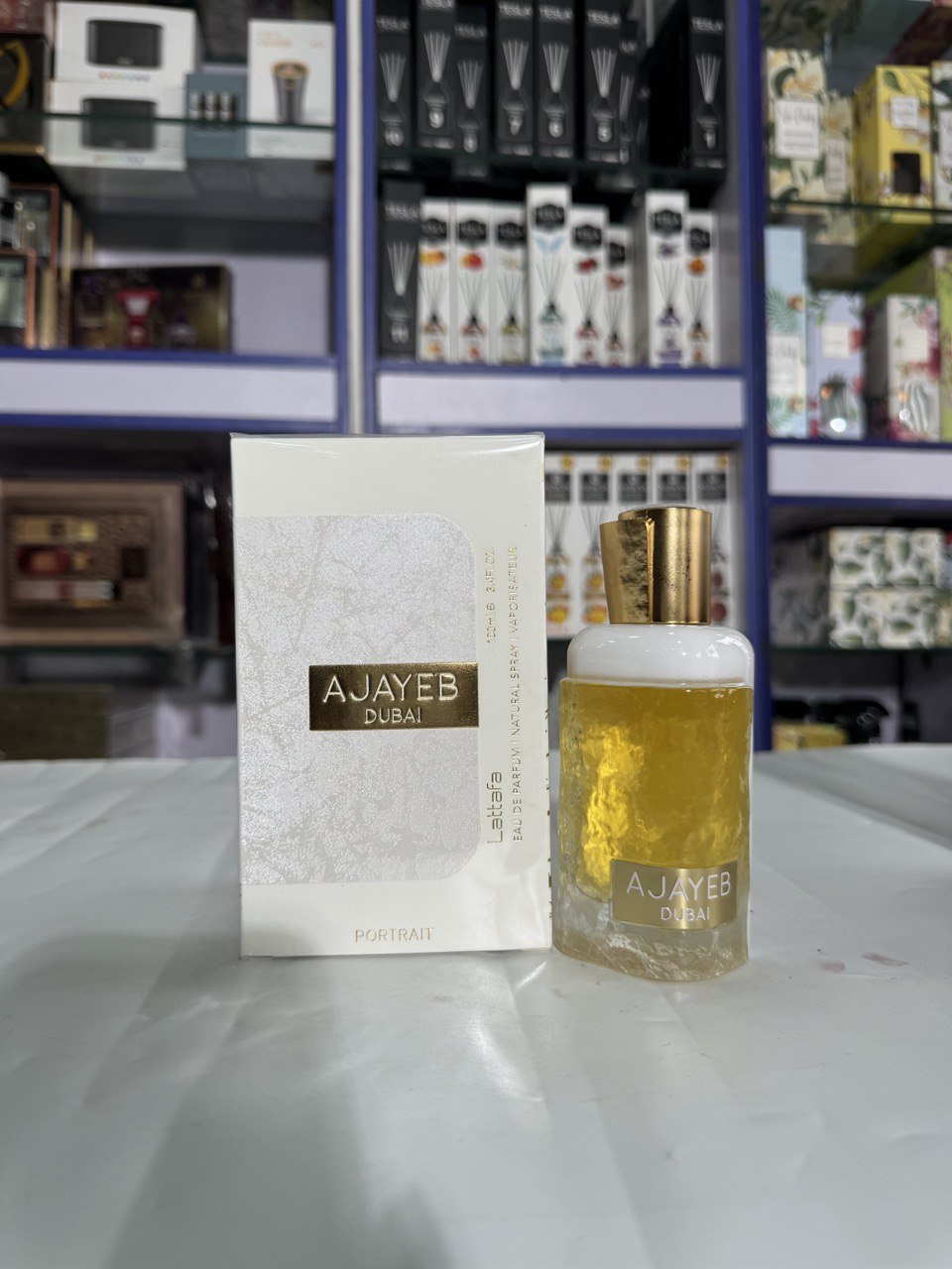 Ajayeb dubai portrait 100ml - PerfumesandBeyond